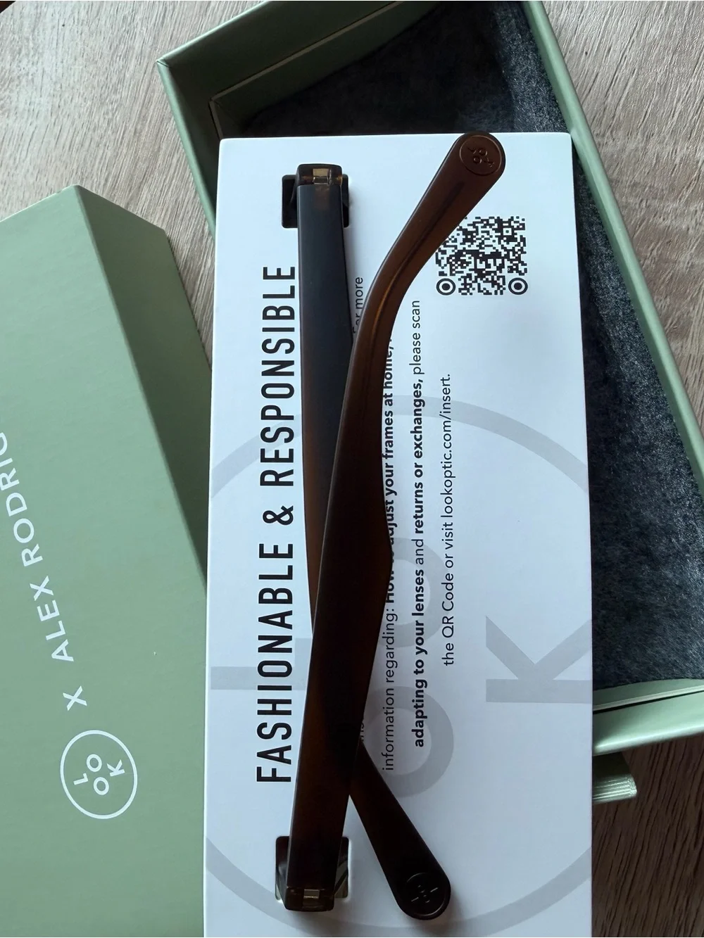 Men's Brown Rectangle Glasses